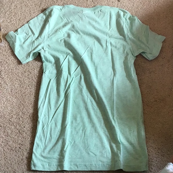 New, never worn “Yes, we’re twins” t-shirt, size small - Picture 4 of 4